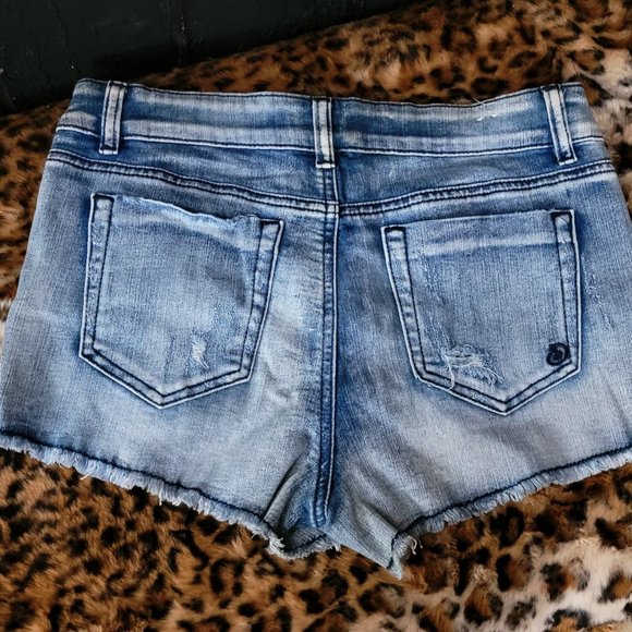 Indigo Rein Shorts size 7 w/ stretch.. - Picture 5 of 5